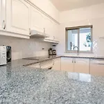 דירה #025 Charming 3br *