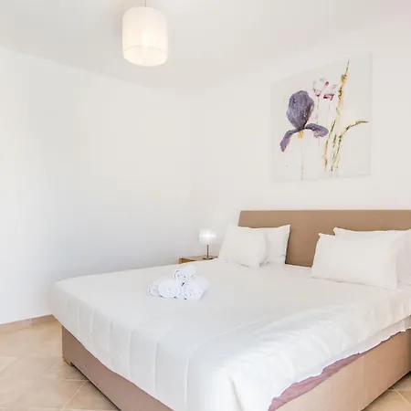 Апартаменты #025 Charming 3br