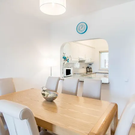 #025 Charming 3br * Албуфейра