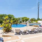Διαμέρισμα #025 Charming 3br Αλμπουφέιρα