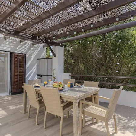 #025 Charming 3br Apartment Albufeira