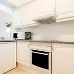 #025 Charming 3br Albufeira