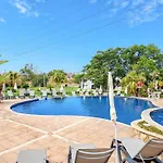 Lägenhet #025 Charming 3br Albufeira