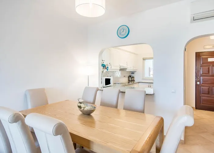 아파트 #025 T3 Encantador Em By Holidays 알부페이라