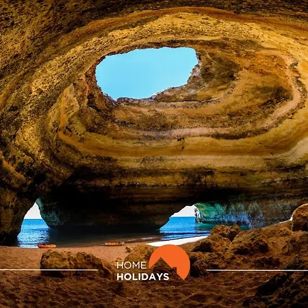 Apartamento #025 T3 Encantador Em By Holidays